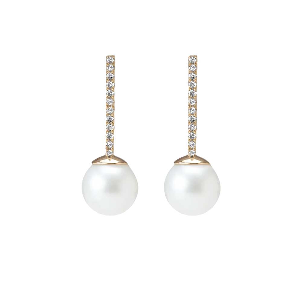 Proud Pearl Earrings with White Diamonds